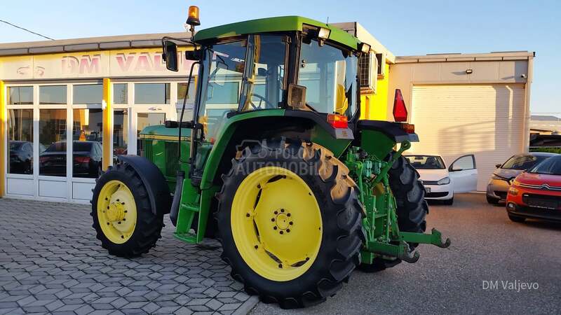 John Deere 6010