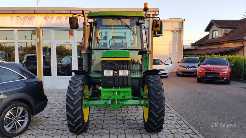 John Deere 6010