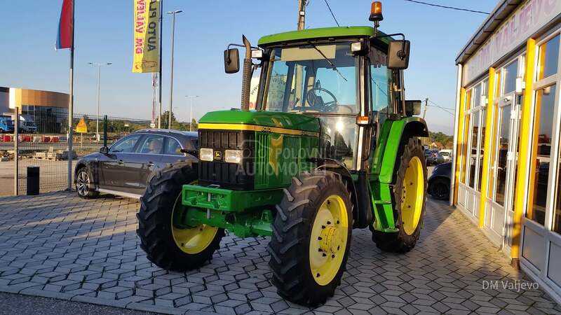 John Deere 6010