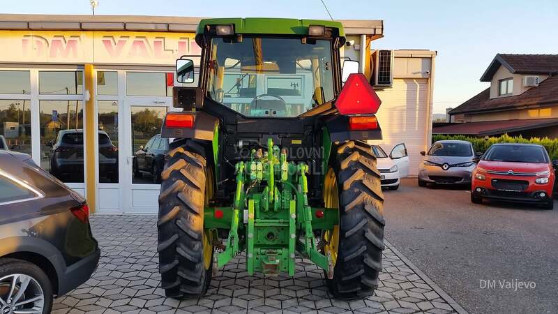 John Deere 6010