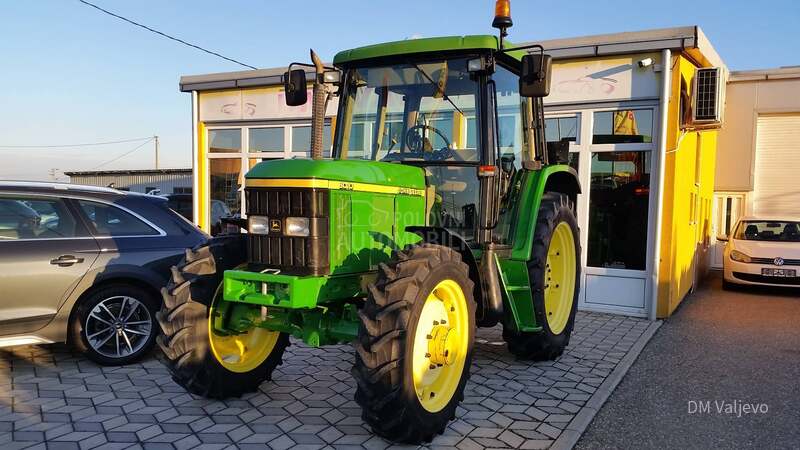 John Deere 6010