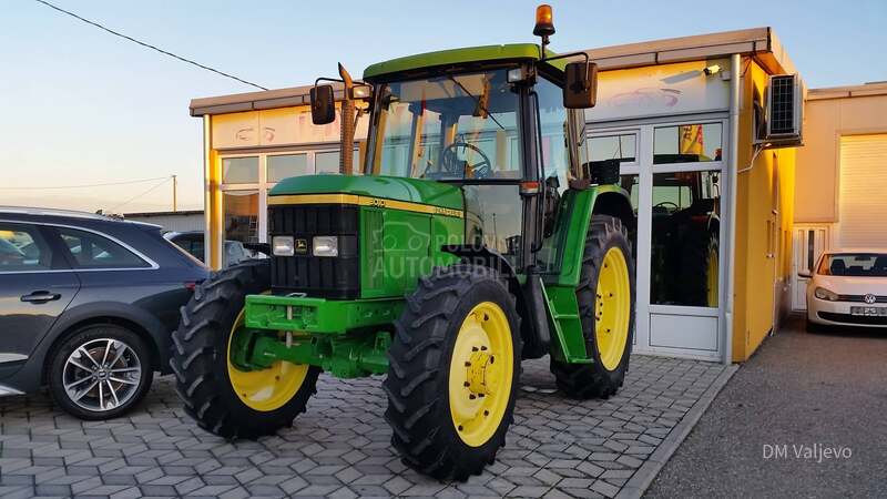 John Deere 6010