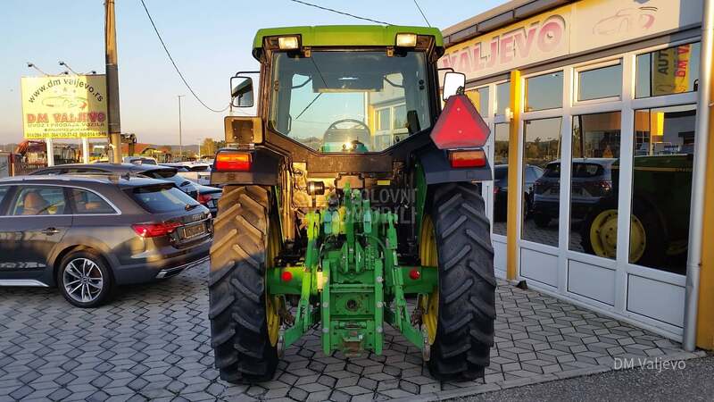 John Deere 6010