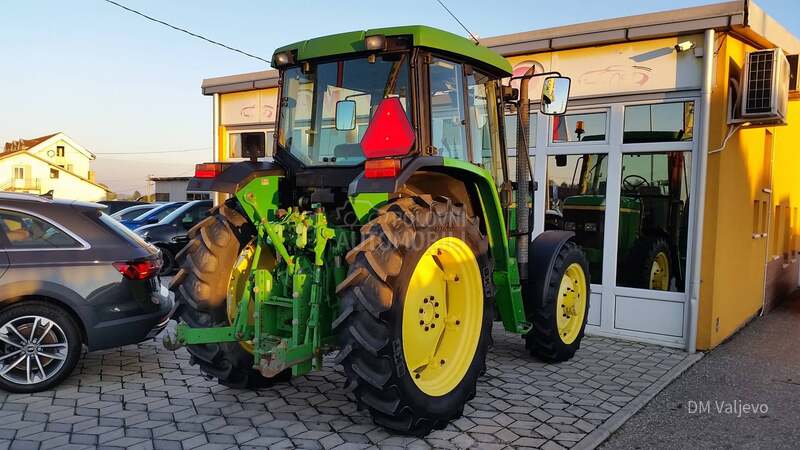 John Deere 6010