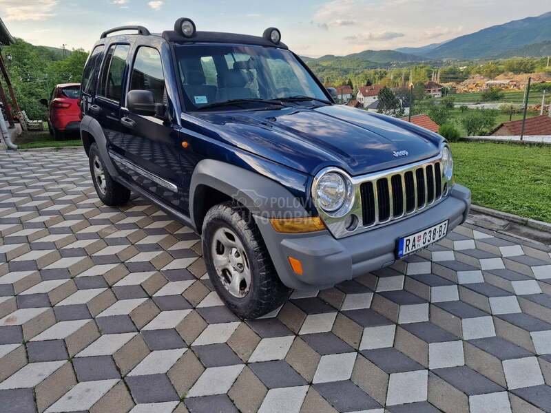 Jeep Liberty 2,4