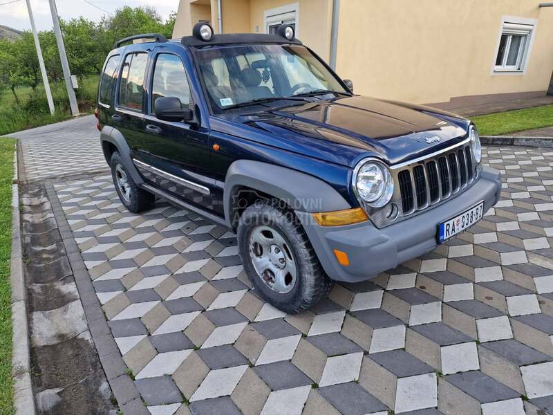 Jeep Liberty 2,4