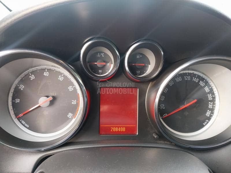 Opel Astra J 1.4b cosmo