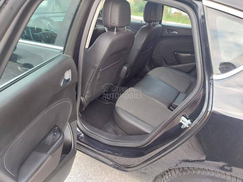 Opel Astra J 1.4b cosmo