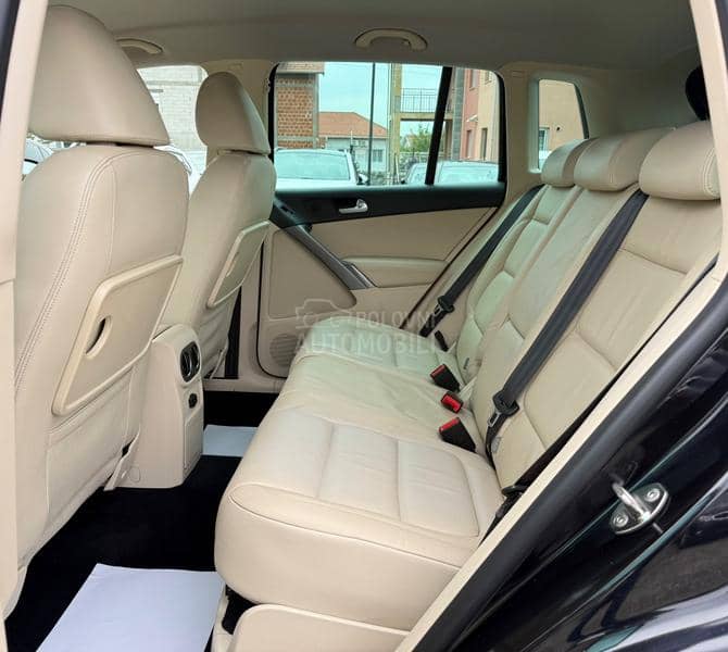 Volkswagen Tiguan 2.0 TSI 4M/NAVl/KAM