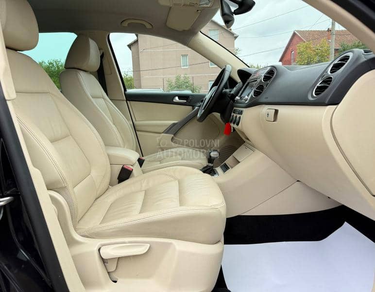 Volkswagen Tiguan 2.0 TSI 4M/NAVl/KAM