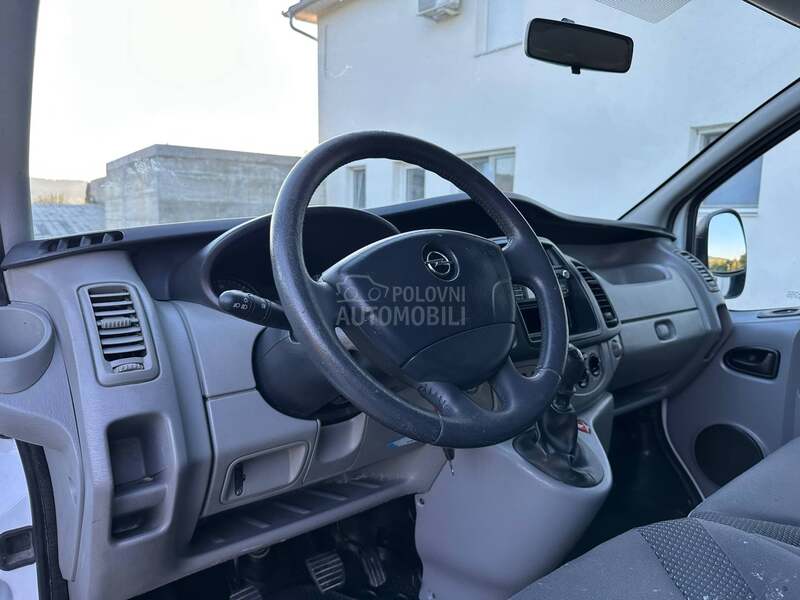 Opel Vivaro 