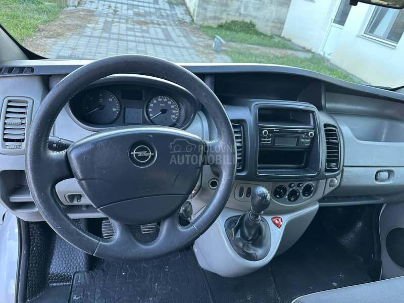 Opel Vivaro 