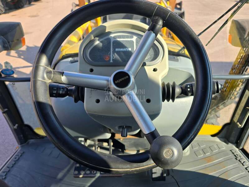 Komatsu WB97R