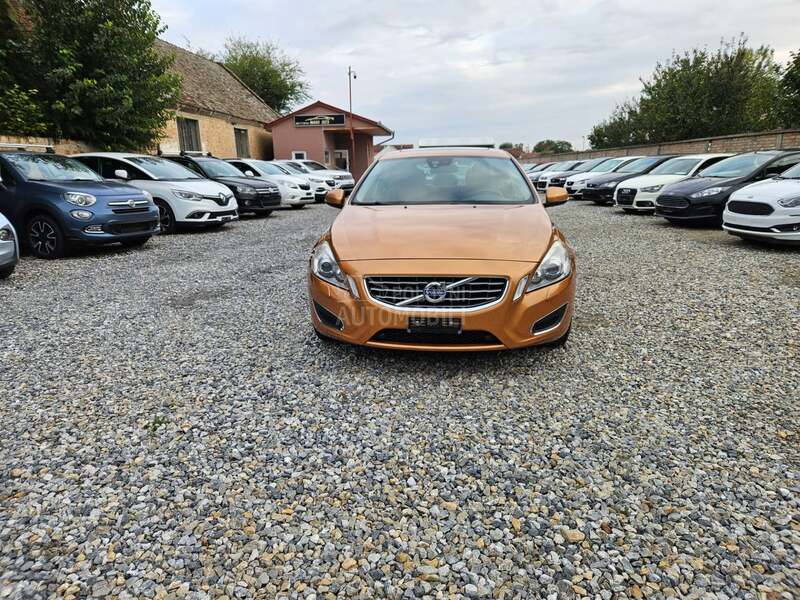 Volvo S60 