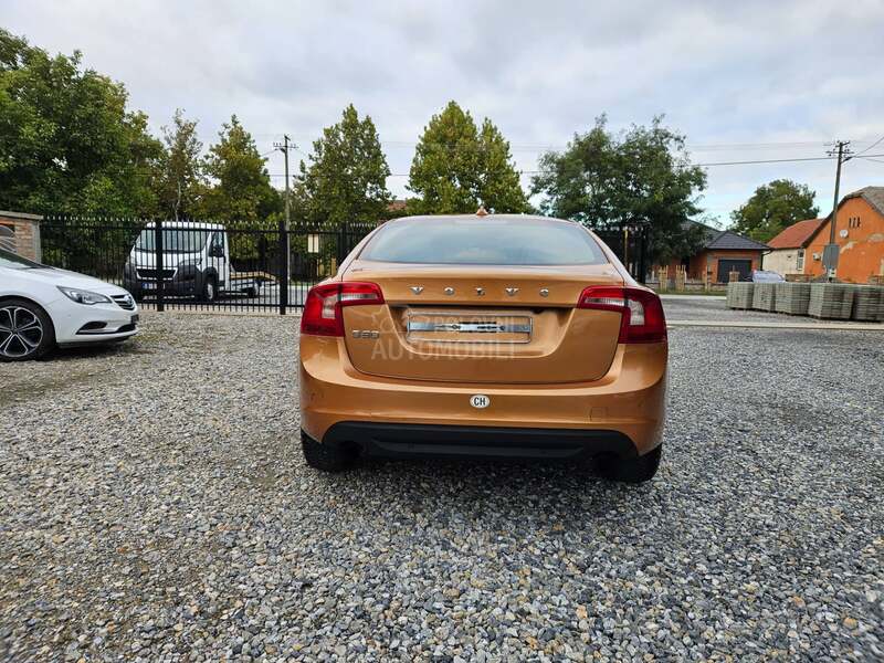 Volvo S60 