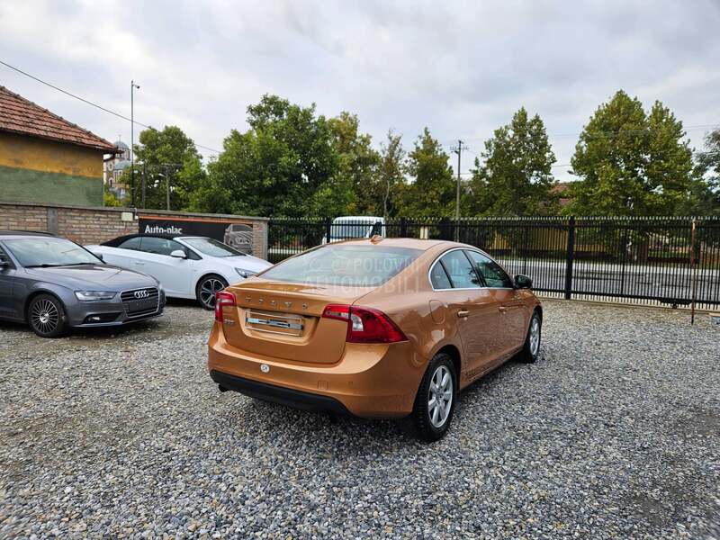 Volvo S60 
