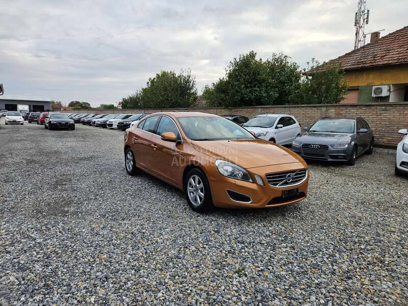 Volvo S60 