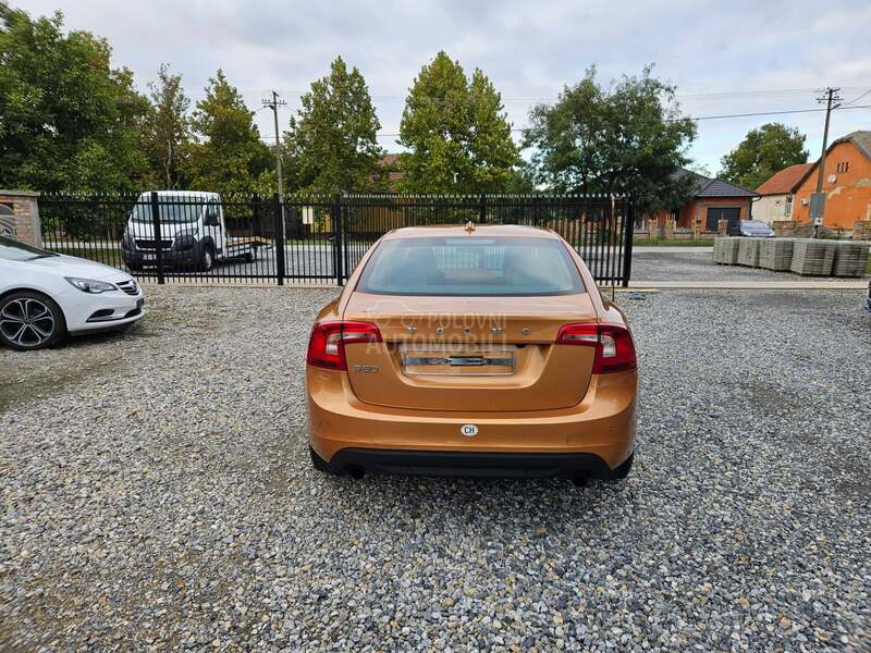 Volvo S60 