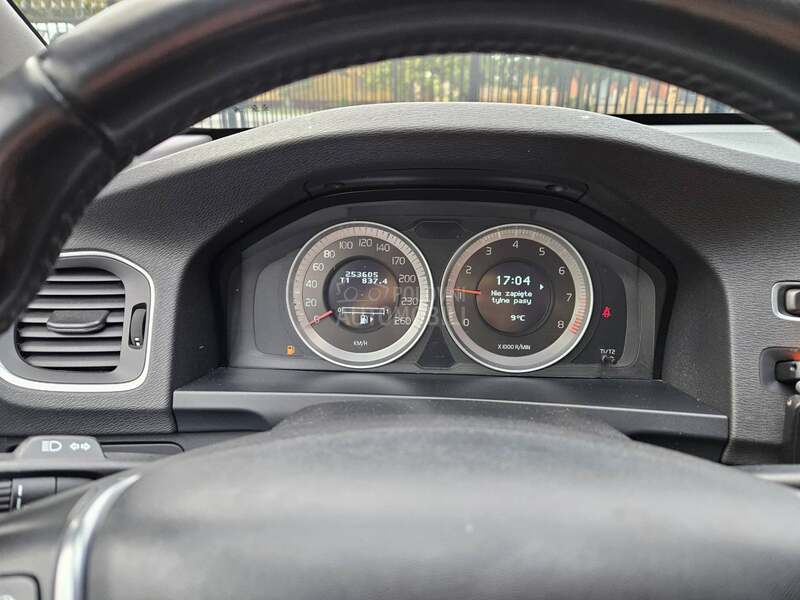 Volvo S60 