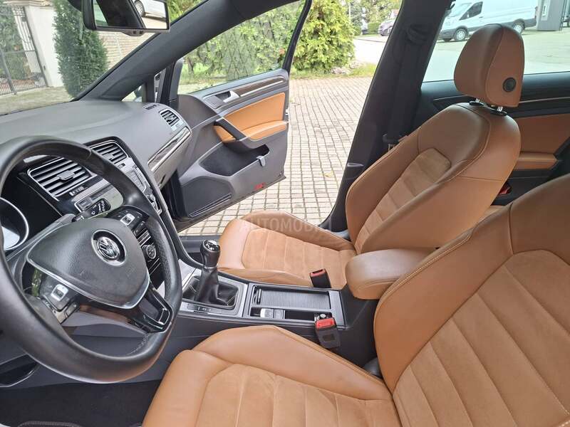 Volkswagen Golf 7 1.6 TDI. HIGH LINE