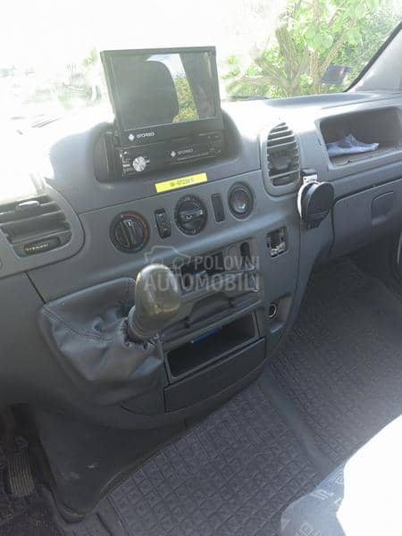 Mercedes Benz Sprinter putar