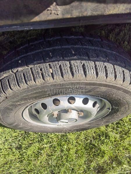 Mercedes Benz Sprinter putar