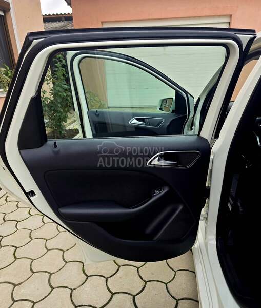 Mercedes Benz B 180 180CDI PREMIUM