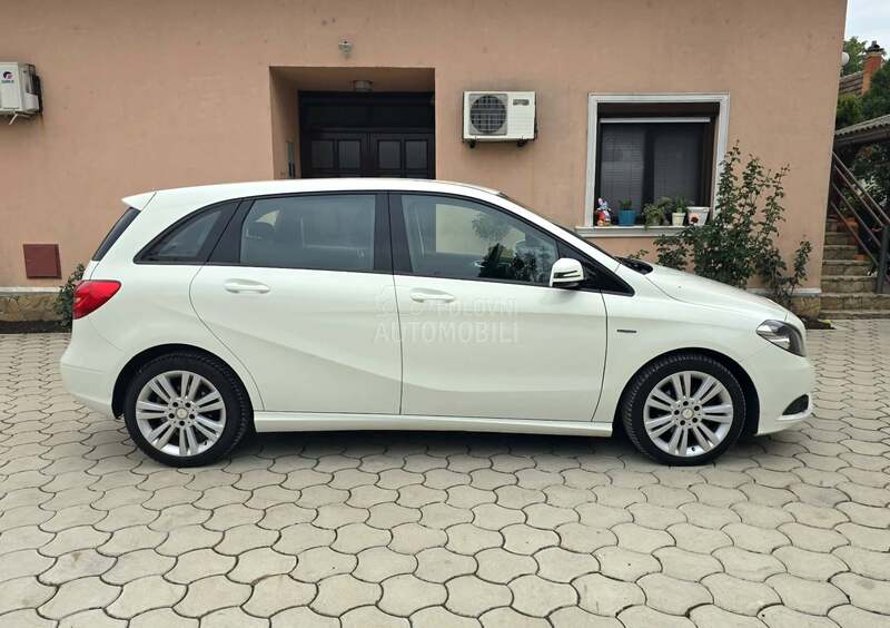 Mercedes Benz B 180 180CDI PREMIUM