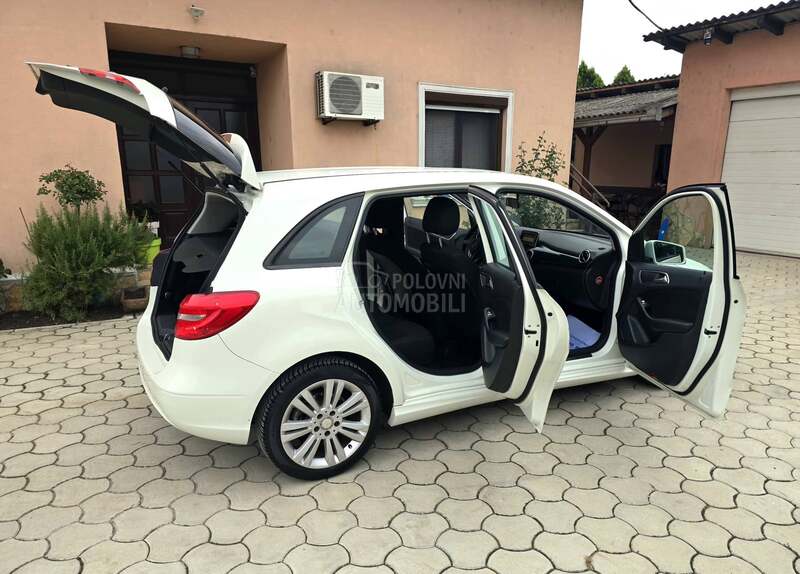 Mercedes Benz B 180 180CDI PREMIUM
