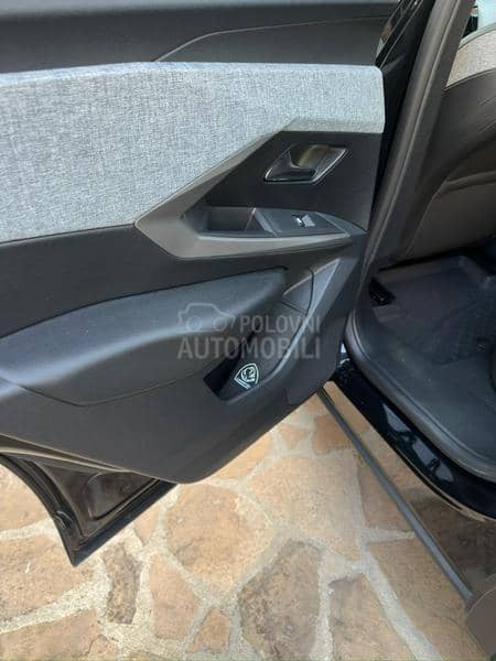 Peugeot 3008 Hy dodatni paket