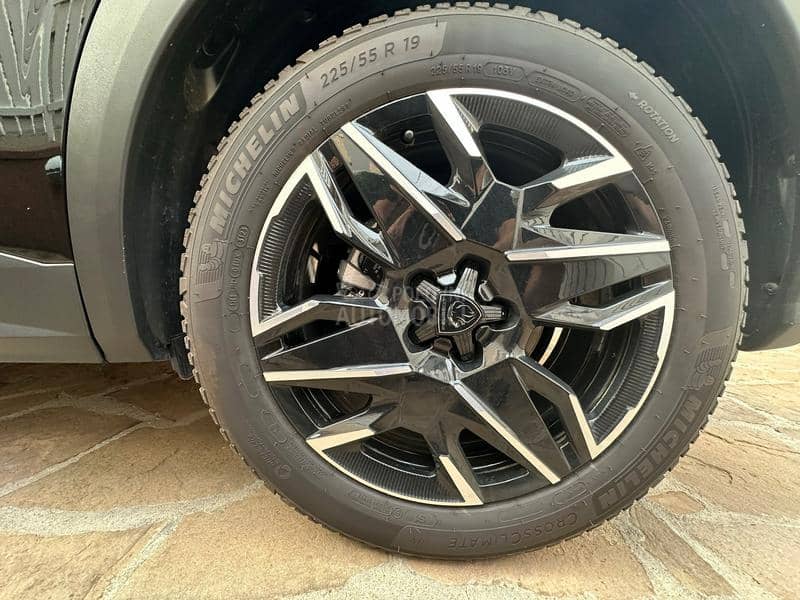 Peugeot 3008 Hy dodatni paket