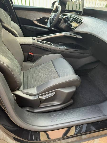 Peugeot 3008 Hy dodatni paket