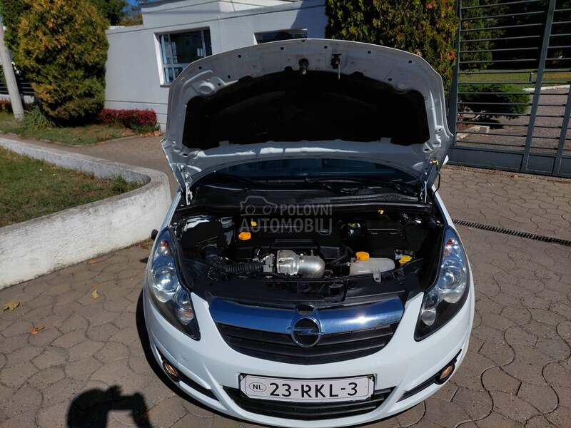 Opel Corsa D 1.3CDTI CosmoEDITION