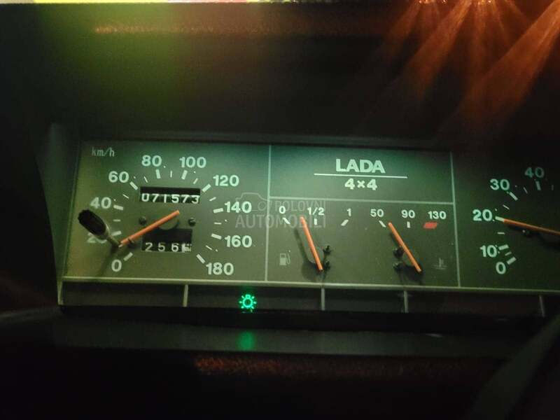 Lada Niva 