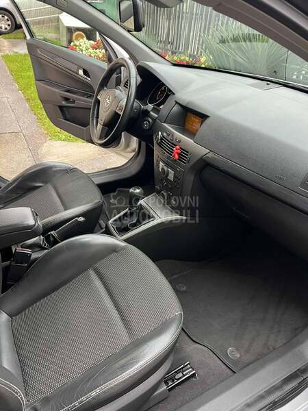 Opel Astra H 1.7 CDTI