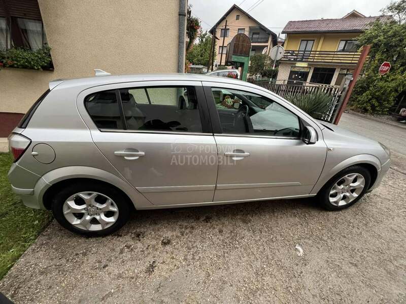 Opel Astra H 1.7 CDTI