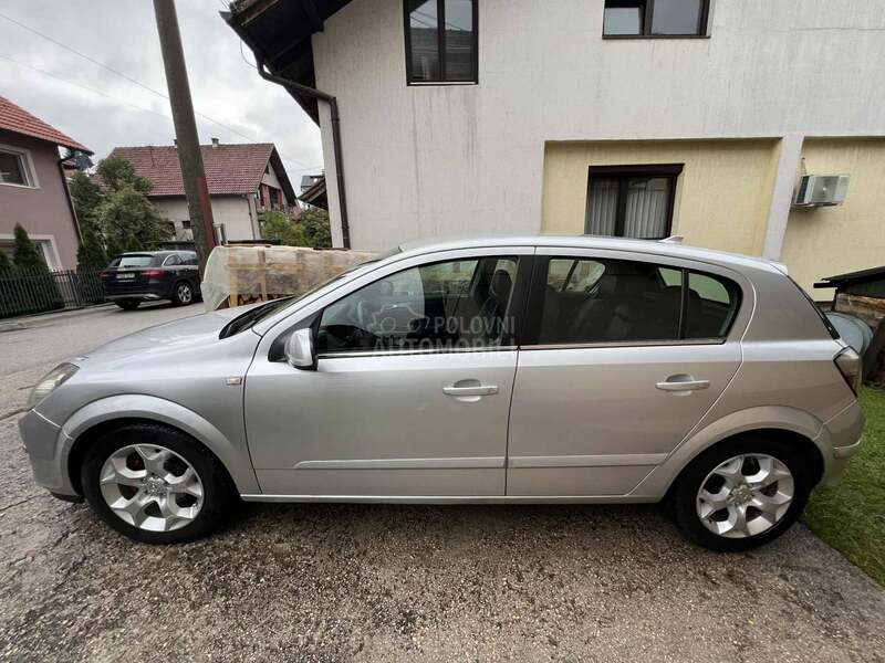 Opel Astra H 1.7 CDTI