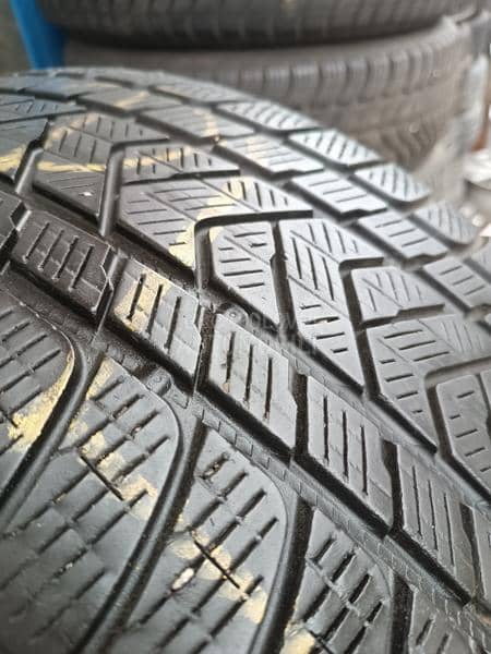 Pirelli 275/50 R20 Zimska