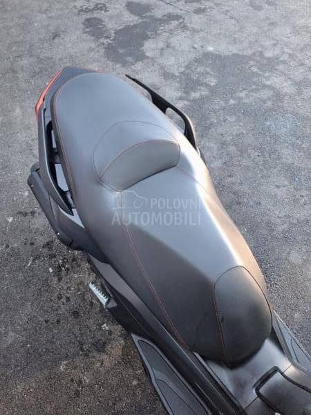 Yamaha x max