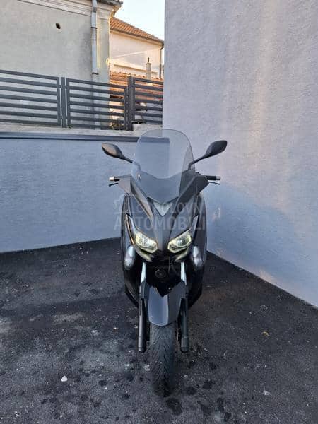 Yamaha x max
