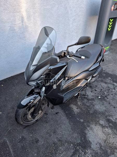 Yamaha x max