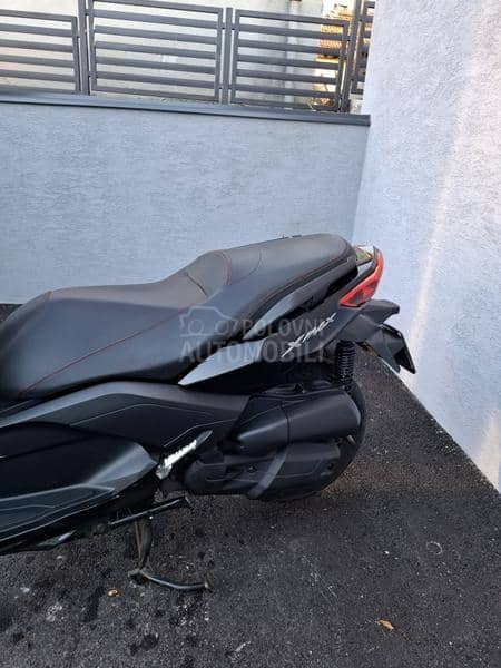 Yamaha x max