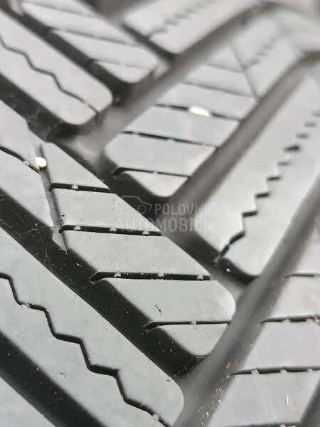 Hankook 235/50 R17 Sve sezone