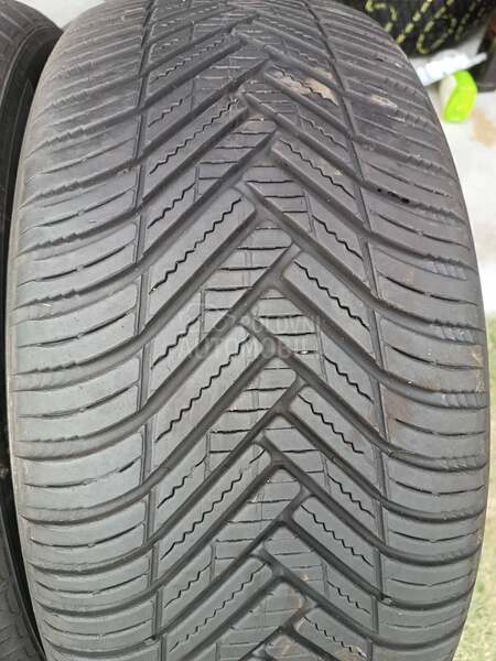 Hankook 235/50 R17 Sve sezone