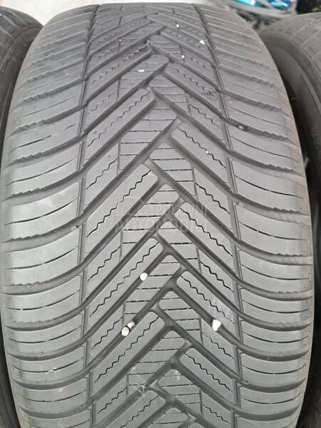 Hankook 235/50 R17 Sve sezone