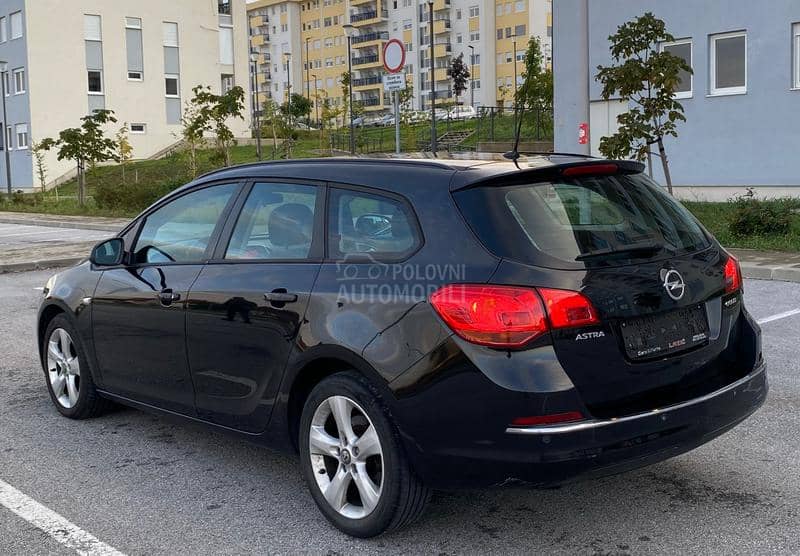 Opel Astra J 1.7 cdti restyling