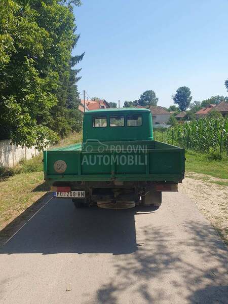 Mercedes Benz 406