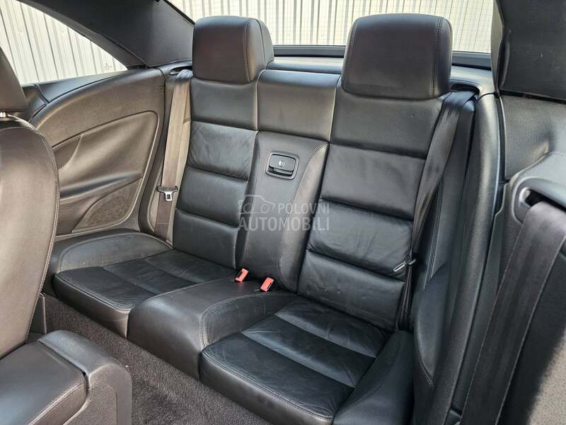 Volkswagen EOS 2.0 tdi / CH /