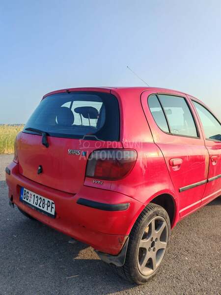 Toyota Yaris 1.0 vvti
