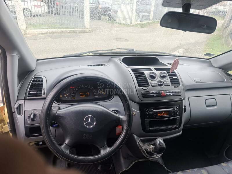 Mercedes Benz Vito 
